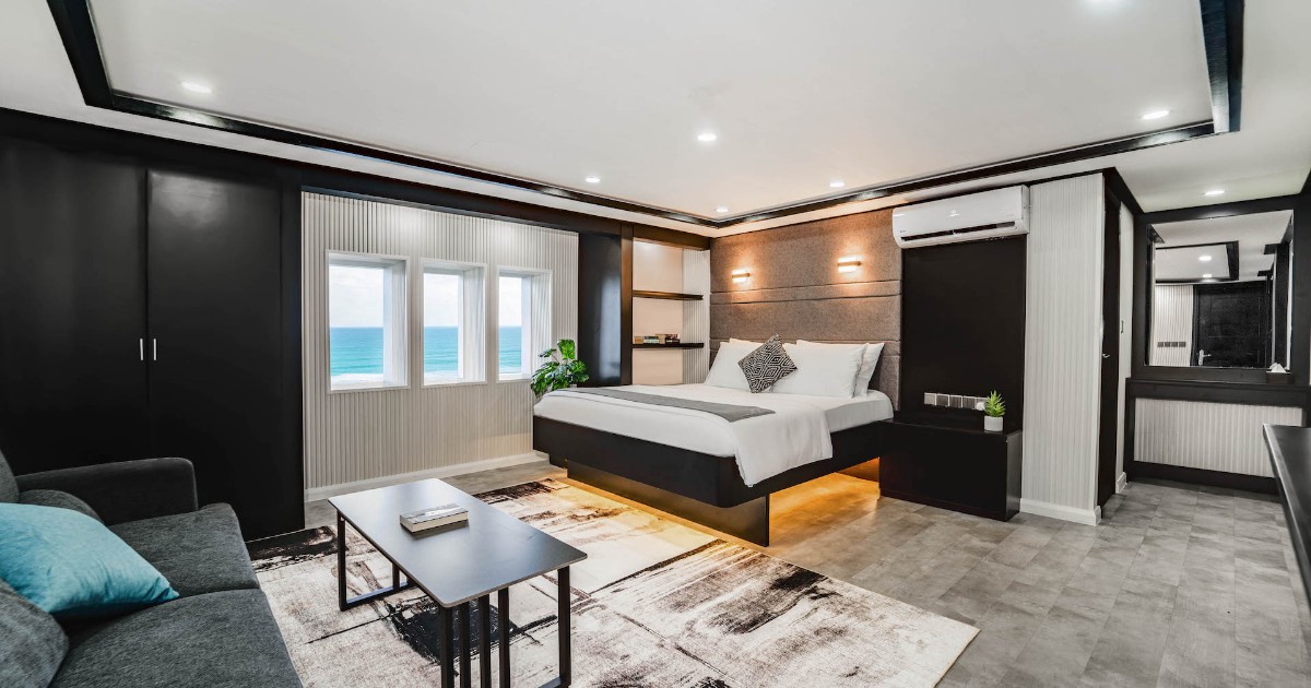 1 - Room 1 - Interior - 1_resized